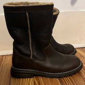 Ugg Chocolate Brown Leather Booties with Sherling/Fleece Lining